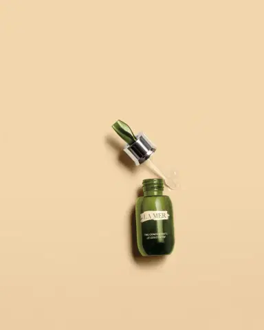 La Mer The Concentrate - Soothing & Strengthening Face Serum | Thumbnail 5 La Mer The Concentrate - Soothing & Strengthening Face Serum | Thumbnail 5