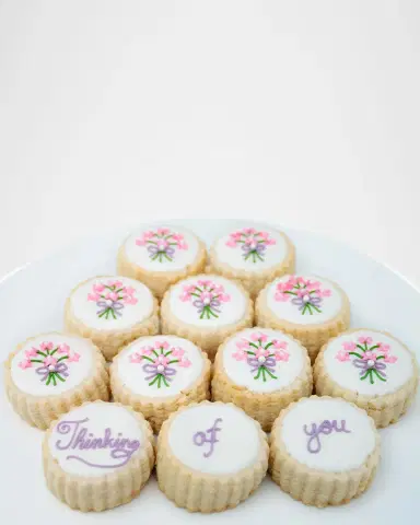 Le Gourmet Baking Thinking of You Shortbread Tin | Thumbnail 2 Le Gourmet Baking Thinking of You Shortbread Tin | Thumbnail 2