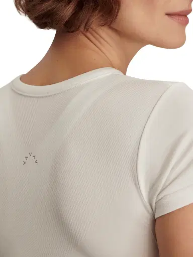Varley Women's Casper Seamless Crewneck T-Shirt - White | Thumbnail 8 Varley Women's Casper Seamless Crewneck T-Shirt - White | Thumbnail 8