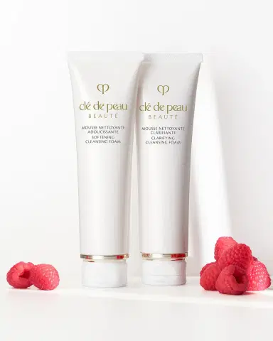 Clé de Peau Beauté Clarifying Cleansing Foam, 4.8 oz. | Thumbnail 4 Clé de Peau Beauté Clarifying Cleansing Foam, 4.8 oz. | Thumbnail 4