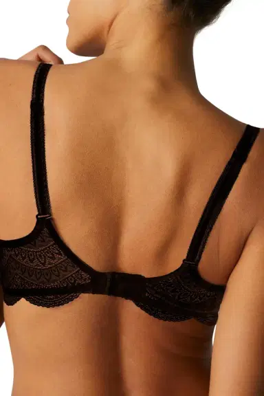 Simone Pérèle Karma 3D Molded Bra with Triangle Lace | Thumbnail 4 Simone Pérèle Karma 3D Molded Bra with Triangle Lace | Thumbnail 4