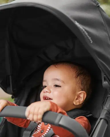 UPPAbaby Bumper Bar for Ridge Stroller | Thumbnail 3 UPPAbaby Bumper Bar for Ridge Stroller | Thumbnail 3