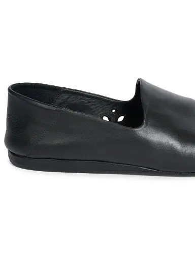 Jacquemus Men's Les Pantoufles Leather Flats - Black | Thumbnail 4 Jacquemus Men's Les Pantoufles Leather Flats - Black | Thumbnail 4