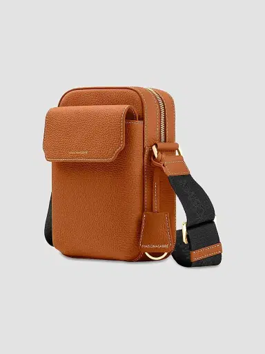 MAISON de SABRÉ Leather Messenger Bag - Pecan Brown | Thumbnail 3 MAISON de SABRÉ Leather Messenger Bag - Pecan Brown | Thumbnail 3