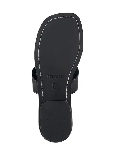 Bernardo 1946 Women's Agora Thong Sandals - Black | Thumbnail 4 Bernardo 1946 Women's Agora Thong Sandals - Black | Thumbnail 4