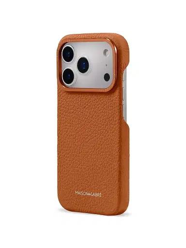 MAISON de SABRÉ Leather Phone Case (iPhone 17 Pro Max) - Pecan Brown | Thumbnail 2 MAISON de SABRÉ Leather Phone Case (iPhone 17 Pro Max) - Pecan Brown | Thumbnail 2