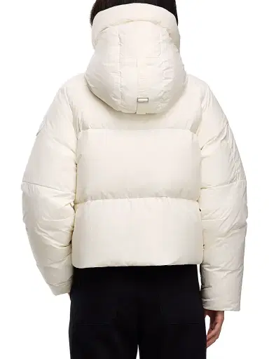 Canada Goose Women's Chilliwack Hooded Puffer Jacket - North Star White Black | Thumbnail 5 Canada Goose Women's Chilliwack Hooded Puffer Jacket - North Star White Black | Thumbnail 5
