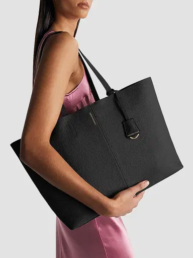 MAISON de SABRÉ Women's Leather Zipped Soft Tote Bag - Black Caviar | Thumbnail 2 MAISON de SABRÉ Women's Leather Zipped Soft Tote Bag - Black Caviar | Thumbnail 2