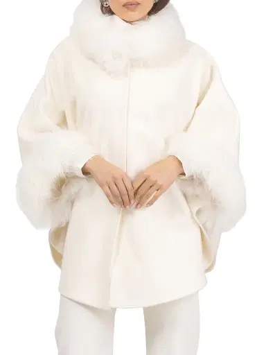 Gorski Women's Cashmere and Wool Blend Cape with Select Lamb Trim - Ivory | Thumbnail 2 Gorski Women's Cashmere and Wool Blend Cape with Select Lamb Trim - Ivory | Thumbnail 2