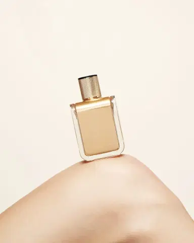 Veronique Gabai 2.8 oz. Oud Elixir Perfume | Thumbnail 3 Veronique Gabai 2.8 oz. Oud Elixir Perfume | Thumbnail 3