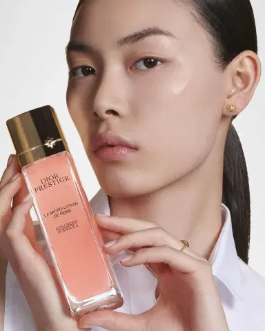 Dior Prestige La Micro-Lotion de Rose Advanced Formula, 5 oz. | Thumbnail 5 Dior Prestige La Micro-Lotion de Rose Advanced Formula, 5 oz. | Thumbnail 5