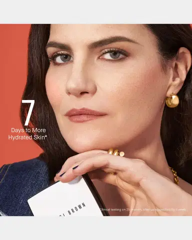 BOBBI BROWN Vitamin Enriched Pressed Powder | Thumbnail 4 BOBBI BROWN Vitamin Enriched Pressed Powder | Thumbnail 4