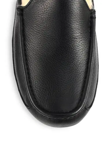 UGG Men's Ascot Leather Slippers - Black | Thumbnail 3 UGG Men's Ascot Leather Slippers - Black | Thumbnail 3