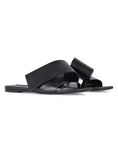 Givenchy Women's Sliced Square Flat Sandals in Leather - Black | Thumbnail 2 Givenchy Women's Sliced Square Flat Sandals in Leather - Black | Thumbnail 2
