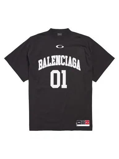 Balenciaga Men's Basketball Series Oversized T-Shirt - Black | Thumbnail 1 Balenciaga Men's Basketball Series Oversized T-Shirt - Black | Thumbnail 1