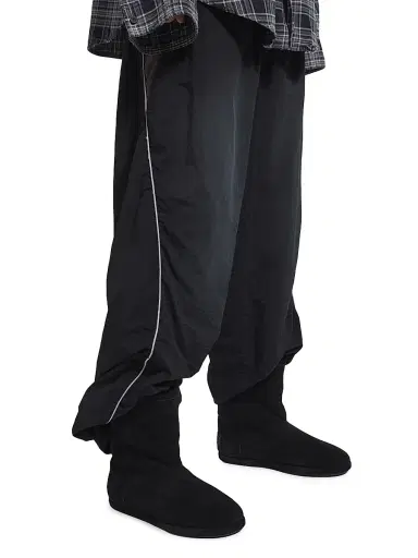 Balenciaga Men's Alaska Soft Booties - Black - Size 11 | Thumbnail 8 Balenciaga Men's Alaska Soft Booties - Black - Size 11 | Thumbnail 8