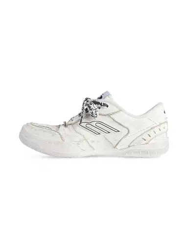 Balenciaga Women's Hamptons Medium Worn-Out Sneakers - White | Thumbnail 6 Balenciaga Women's Hamptons Medium Worn-Out Sneakers - White | Thumbnail 6