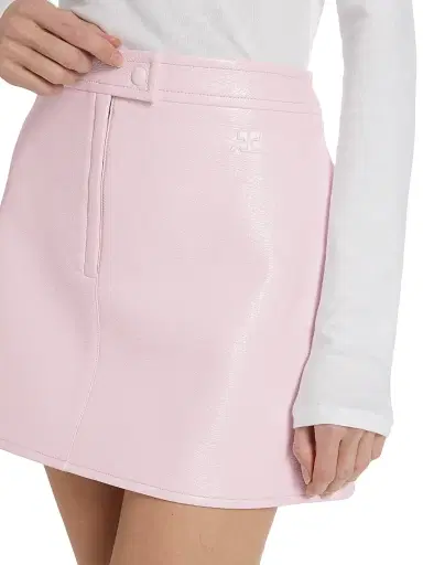Courrèges Women's Reedition Vinyl A-Line Miniskirt - Pale Pink | Thumbnail 6 Courrèges Women's Reedition Vinyl A-Line Miniskirt - Pale Pink | Thumbnail 6