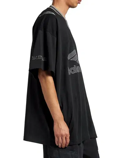Balenciaga Men's 3B Football V-Neck Oversized T-Shirt - Black Anthracite - Size XL | Thumbnail 5 Balenciaga Men's 3B Football V-Neck Oversized T-Shirt - Black Anthracite - Size XL | Thumbnail 5