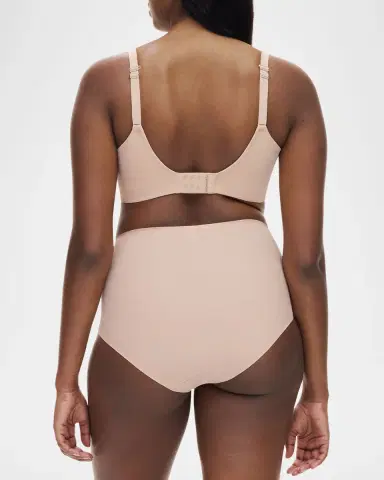 Chantelle Comfort Chic Back-Smoothing T-Shirt Bra | Thumbnail 4 Chantelle Comfort Chic Back-Smoothing T-Shirt Bra | Thumbnail 4