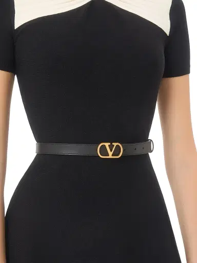Valentino Garavani Women's VLogo Signature Reversible Shiny Calfskin Belt 20MM | Thumbnail 2 Valentino Garavani Women's VLogo Signature Reversible Shiny Calfskin Belt 20MM | Thumbnail 2