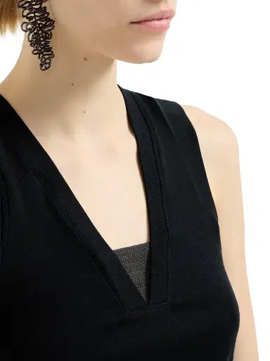 Brunello Cucinelli Women's Stretch Cotton Jersey T-Shirt with Precious Faux Layering - Black | Thumbnail 5 Brunello Cucinelli Women's Stretch Cotton Jersey T-Shirt with Precious Faux Layering - Black | Thumbnail 5