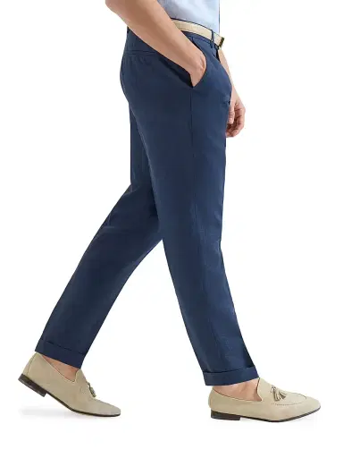 Brunello Cucinelli Men's Délavé Linen Trousers with Pleats | Thumbnail 3 Brunello Cucinelli Men's Délavé Linen Trousers with Pleats | Thumbnail 3
