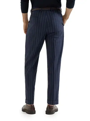 Brunello Cucinelli Men's Super 150s Virgin Wool Wide Chalk Stripe Batavia Trousers with Pleats | Thumbnail 4 Brunello Cucinelli Men's Super 150s Virgin Wool Wide Chalk Stripe Batavia Trousers with Pleats | Thumbnail 4
