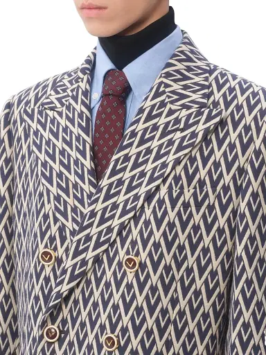 Valentino Garavani Men's Valentie Micro-Check Silk Tie - Maroon | Thumbnail 4 Valentino Garavani Men's Valentie Micro-Check Silk Tie - Maroon | Thumbnail 4