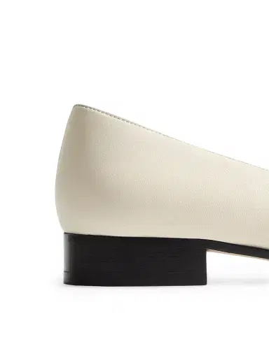 Valentino Garavani Women's Valet Du Roi 25MM Kidskin Ballerinas | Thumbnail 6 Valentino Garavani Women's Valet Du Roi 25MM Kidskin Ballerinas | Thumbnail 6