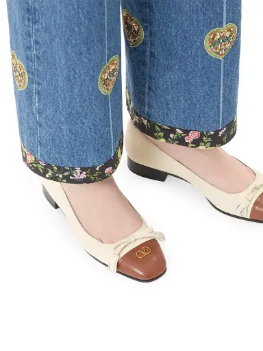Valentino Garavani Women's Valet Du Roi 25MM Kidskin Ballerinas | Thumbnail 7 Valentino Garavani Women's Valet Du Roi 25MM Kidskin Ballerinas | Thumbnail 7