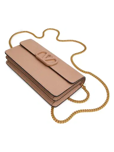Valentino Garavani Women's VLogo Signature Grainy Calfskin Wallet with Chain | Thumbnail 5 Valentino Garavani Women's VLogo Signature Grainy Calfskin Wallet with Chain | Thumbnail 5