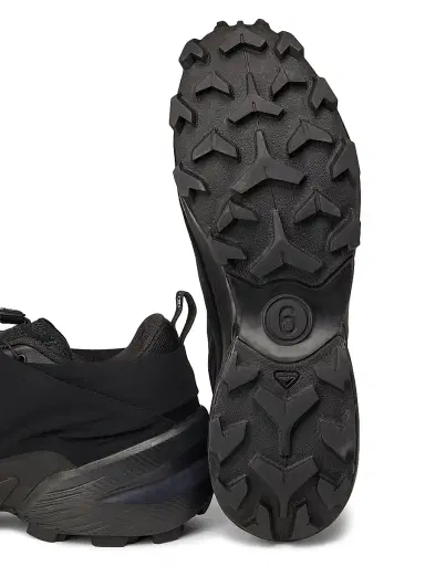 MM6 MAISON MARGIELA Men's x Salomon Low-Top Sneakers - Black Asphalt | Thumbnail 6 MM6 MAISON MARGIELA Men's x Salomon Low-Top Sneakers - Black Asphalt | Thumbnail 6