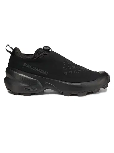 MM6 MAISON MARGIELA Men's x Salomon Low-Top Sneakers - Black Asphalt | Thumbnail 1 MM6 MAISON MARGIELA Men's x Salomon Low-Top Sneakers - Black Asphalt | Thumbnail 1