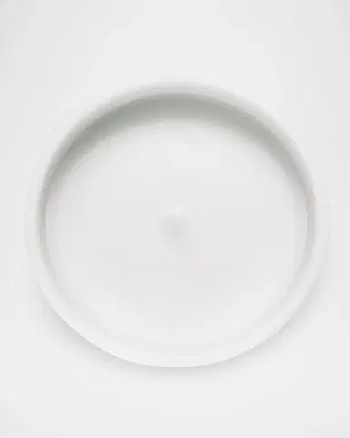 CREED Aventus For Her Porcelain Scented Candle, 7.76 oz. | Thumbnail 4 CREED Aventus For Her Porcelain Scented Candle, 7.76 oz. | Thumbnail 4
