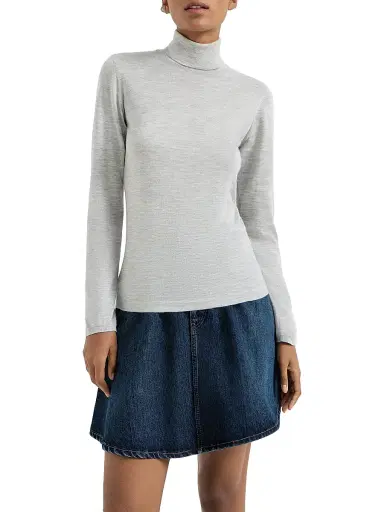 Brunello Cucinelli Women's Cashmere and Silk Lightweight Turtleneck Sweater | Thumbnail 2 Brunello Cucinelli Women's Cashmere and Silk Lightweight Turtleneck Sweater | Thumbnail 2