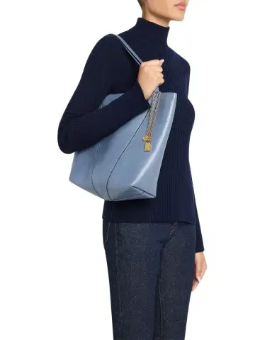 Chloé Spin Medium Tote Bag in Leather | Thumbnail 1 Chloé Spin Medium Tote Bag in Leather | Thumbnail 1