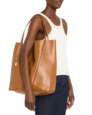 Chloé Spin North-South Tote Bag in Leather | Thumbnail 1 Chloé Spin North-South Tote Bag in Leather | Thumbnail 1