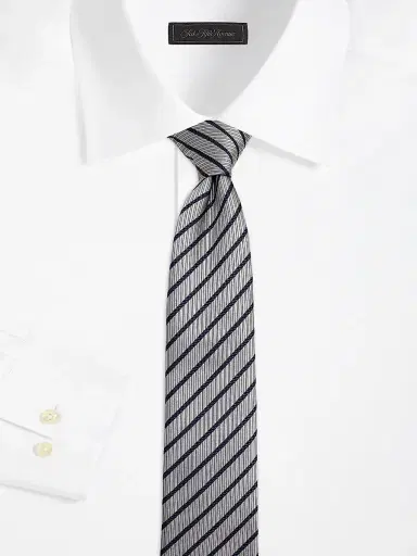 Giorgio Armani Men's Diagonal Striped Silk Jacquard Tie | Thumbnail 2 Giorgio Armani Men's Diagonal Striped Silk Jacquard Tie | Thumbnail 2
