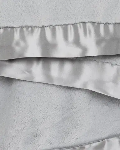 Little Giraffe Luxe Solid Baby Blanket | Thumbnail 6 Little Giraffe Luxe Solid Baby Blanket | Thumbnail 6