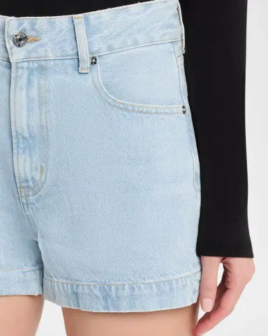 FRAME The Charm Denim Shorts | Thumbnail 5 FRAME The Charm Denim Shorts | Thumbnail 5