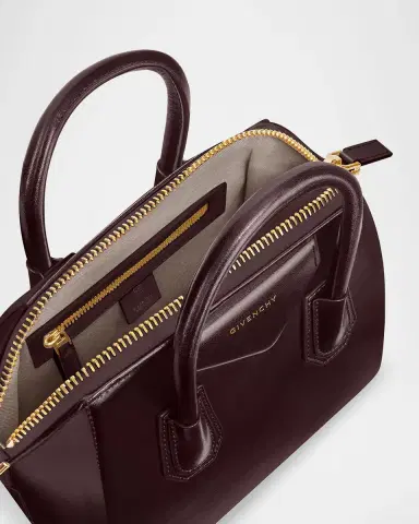 Givenchy Antigona Small Top-Handle Bag in Box Leather | Thumbnail 2 Givenchy Antigona Small Top-Handle Bag in Box Leather | Thumbnail 2