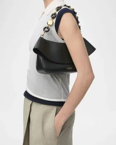 Loewe Ola Medium Shoulder Bag in Calfskin Leather | Thumbnail 4 Loewe Ola Medium Shoulder Bag in Calfskin Leather | Thumbnail 4