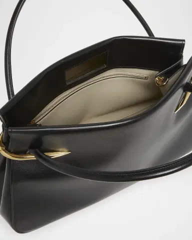 Givenchy Pinch Large Shoulder Bag in Smooth Leather | Thumbnail 4 Givenchy Pinch Large Shoulder Bag in Smooth Leather | Thumbnail 4