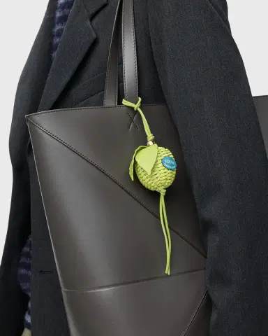 LOEWE Granny Smith Apple Bag Charm | Thumbnail 3 LOEWE Granny Smith Apple Bag Charm | Thumbnail 3