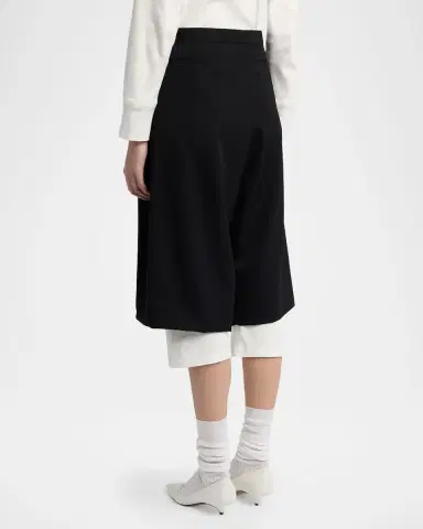The Row Kalyan Wide-Leg Wool Gabardine Shorts | Thumbnail 3 The Row Kalyan Wide-Leg Wool Gabardine Shorts | Thumbnail 3