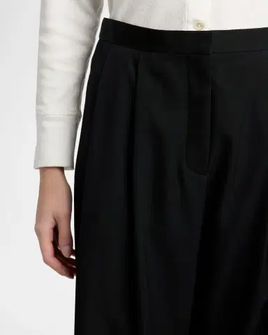 The Row Kalyan Wide-Leg Wool Gabardine Shorts | Thumbnail 5 The Row Kalyan Wide-Leg Wool Gabardine Shorts | Thumbnail 5