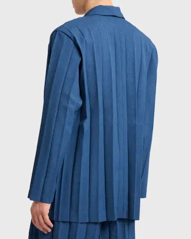 Homme Plissé Issey Miyake Men's Edge Ensemble Single-Breasted Pleated Jacket | Thumbnail 3 Homme Plissé Issey Miyake Men's Edge Ensemble Single-Breasted Pleated Jacket | Thumbnail 3