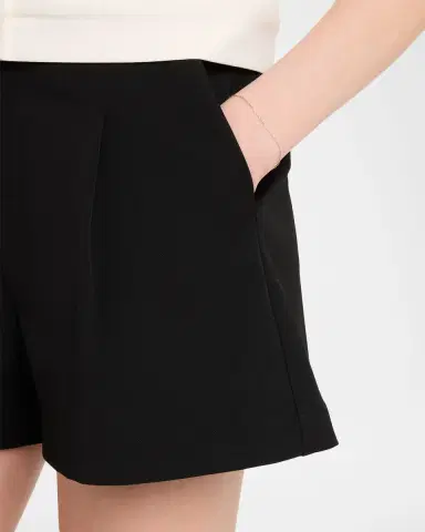 L 'AGENCE Saige Safari Shorts | Thumbnail 5 L 'AGENCE Saige Safari Shorts | Thumbnail 5