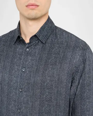 Giorgio Armani Men's Stripe-Print Viscose and Silk Button-Down Shirt | Thumbnail 5 Giorgio Armani Men's Stripe-Print Viscose and Silk Button-Down Shirt | Thumbnail 5